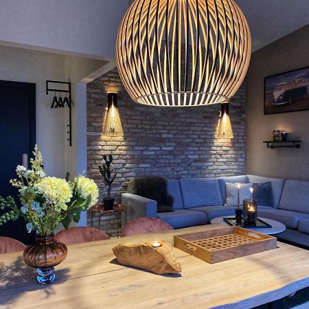 Broncks Apartment 1 - Modern 2-Bedroom In The Heart Of Торсхавн Экстерьер фото